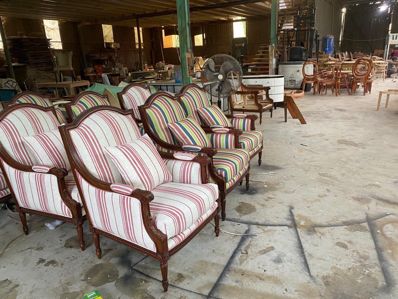 SOFA ĐƠN CỔ ĐIỂN LOUIS 16